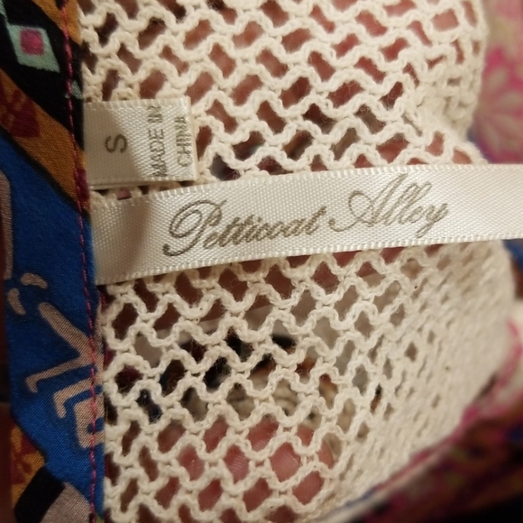 Multicolored sheer blouse - Picture 4 of 4